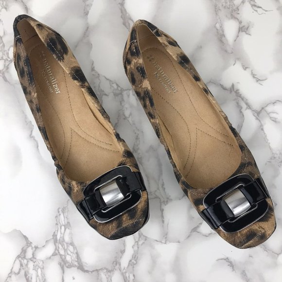 naturalizer leopard